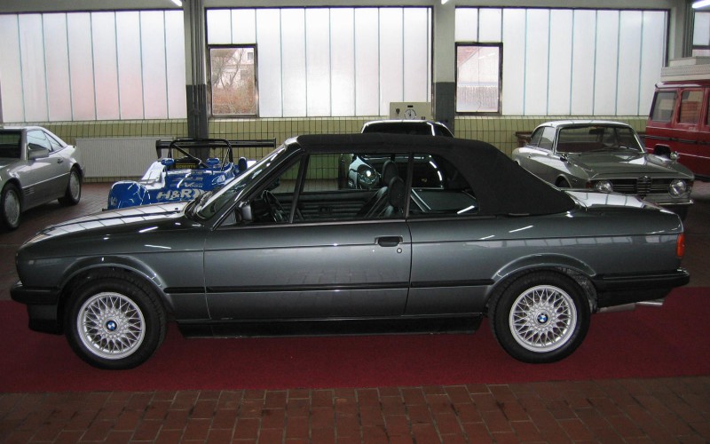 BMW 325i E30 Cabrio Original 73800 Kilometer