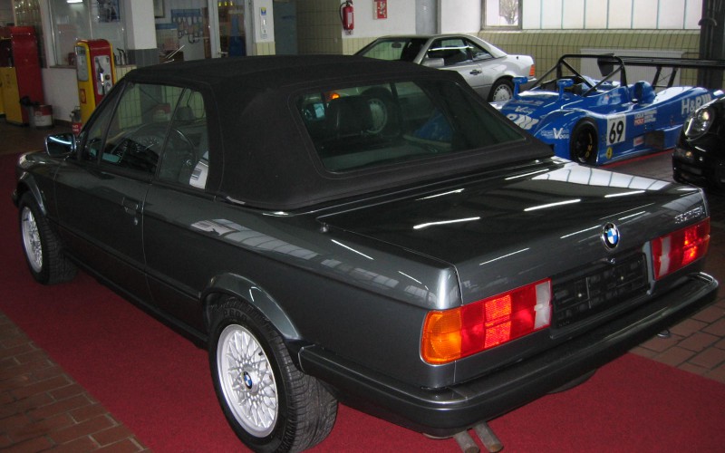 BMW 325i E30 Cabrio Original 73800 Kilometer
