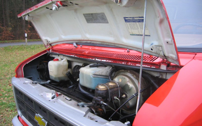 Chevrolet Chevy Sport Van 5,7 V8 4x4 Original 12700 Kilometer